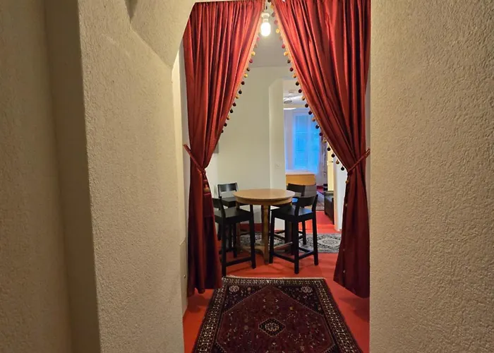 Charming In Old Town 아파트 *